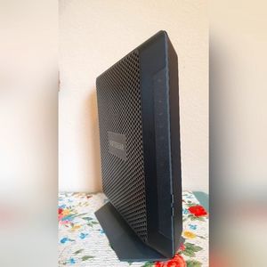 Netgear AC1900 WiFi Cable Modem Router combo